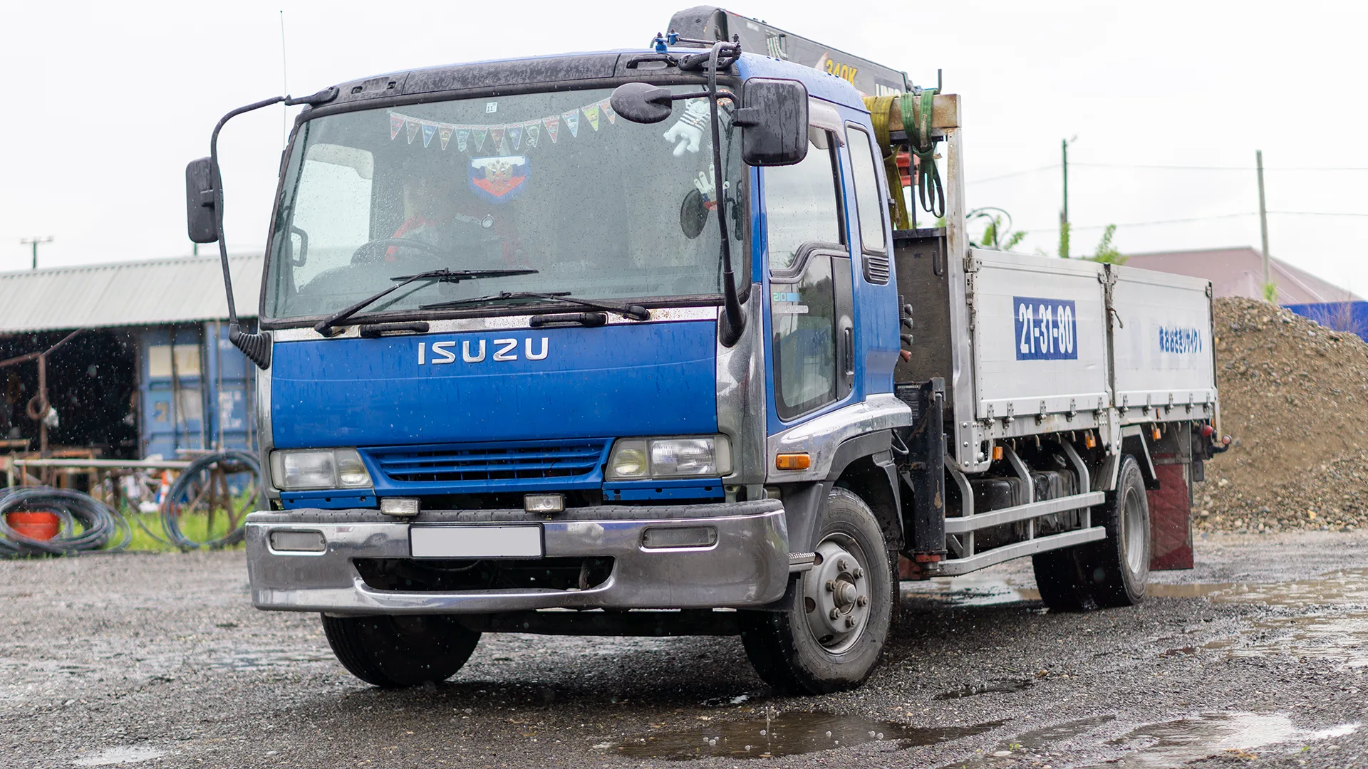 Воровайка кран манипулятор ISUZU Forward — Аренда спецтехники Абакан